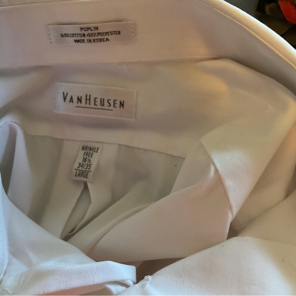 VAN HEUSEN DRESS WHITE, LONG SLEEVE SHIRT SIZE 161/2 34/35. BUTTON DOWN.EX.COND - Picture 13 of 14